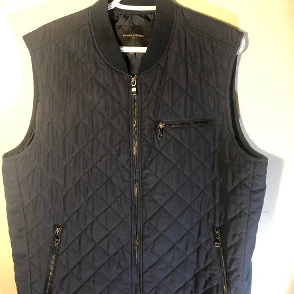 Banana Republic Quilted Patterned Light Puffer Vest - Picture 1 of 3
